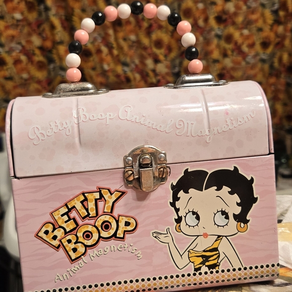 Betty Boop Pink Handbag - Picture 1 of 13